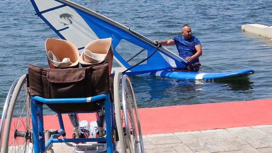 Engelli gen&ccedil;leri su sporlarıyla tanıştırıyor