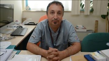 Prof. Dr. Yıldıray &Ccedil;ete: Yılanın ısırdığı yeri kesmeyin, emmeyin