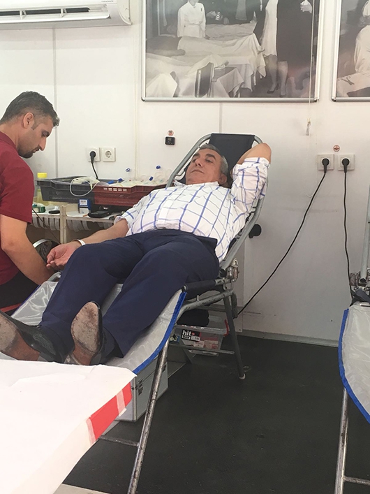 KUYUMCULAR KAN VERDİ