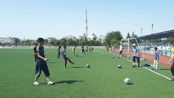 2 BİN 100 KİŞİ, FUTBOL KURSLARINDA
