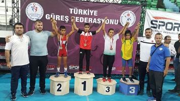 MİNDERDEN ŞAMPİYONLUK GELDİ