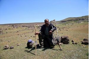 TEK AYAKLI &Ccedil;OBAN