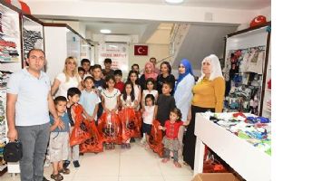 SASONLU &Ccedil;OCUKLARA BAYRAMLIK
