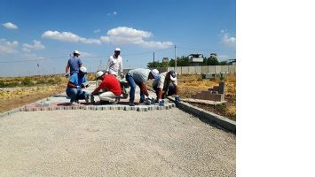 MEZARLIK &Ccedil;ALIŞMALARI DEVAM EDİYOR