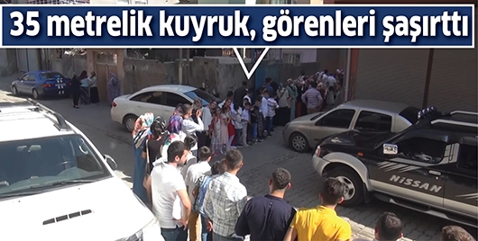 35 METRELİK KUYRUK, G&Ouml;RENLERİ ŞAŞIRTTI