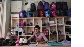 YUNUS AYAKKABIDA ZAMLARA İNAT İNDİRİM