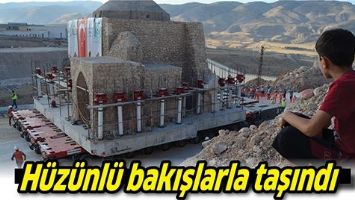 H&Uuml;Z&Uuml;NL&Uuml; BAKIŞLARLA TAŞINDI