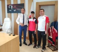 G&Uuml;REŞ&Ccedil;İ &Ouml;ZG&Uuml;R ALTINLA &Ouml;D&Uuml;LLENDİRİLDİ