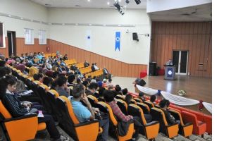 &Uuml;NİVERSİTEDE &ldquo;AFET BİLİNCİ&rdquo; KONUŞULDU