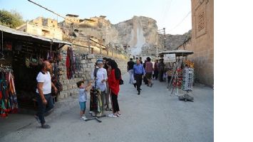 &ldquo;TAŞINAN ESERLER, TURİST &Ccedil;EKİYOR&rdquo;