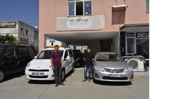 OTOMOTİVCİLER SİNEK AVLIYOR