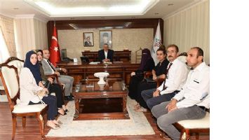 VALİ&rsquo;YE VAKIF ZİYARETİ