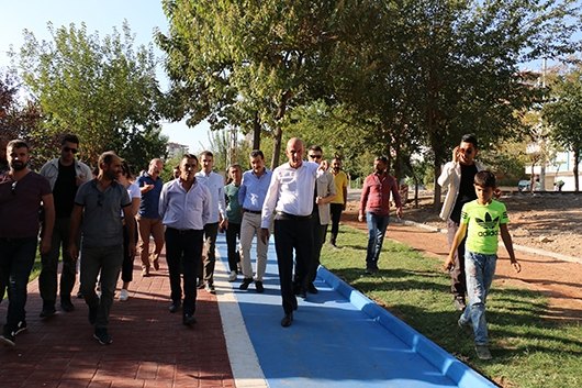 Aksoy, Kine Em&rsquo;i gezdi eksikleri tek tek not aldırttı