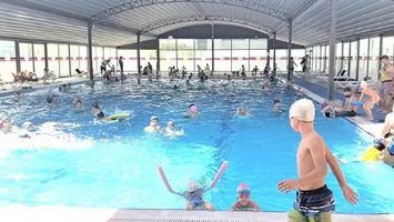 &Ouml;ĞRENCİLER, VELİLERİYLE Y&Uuml;ZD&Uuml;