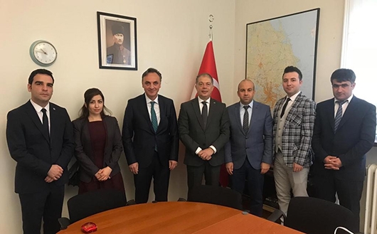 DİKA, GURBET&Ccedil;İ İŞ D&Uuml;NYASIYLA BULUŞTU