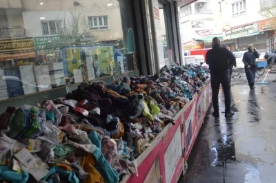 4 adet &ccedil;orap 50 TL&hellip;