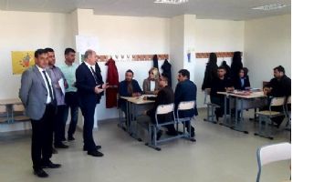 Gerc&uuml;ş'te okul idarecilerine "empati" kursu verildi
