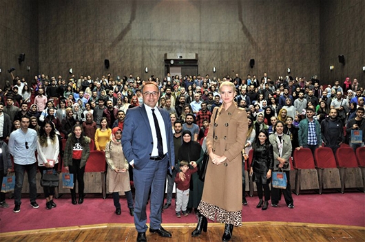 İKİ YAZAR BİR KONFERANS&hellip;