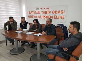 Sağlık&ccedil;ılar, kanun teklifine tepkili;