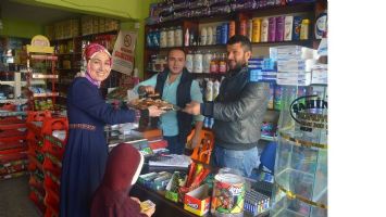 Mevlid esnafa ikramda bulunarak kutladılar