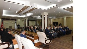 VALİ, MUHTARLARLA BULUŞTU