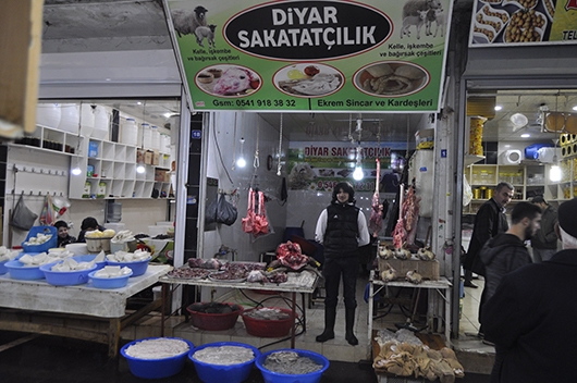SAKATAT YEMENİN TAM MEVSİMİ