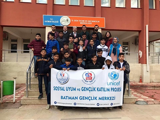 GEN&Ccedil;LER, B&Ouml;CEKLERİ TANIDI