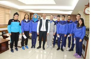 ŞAHİN&rsquo;E ŞAMPİYON ZİYARET
