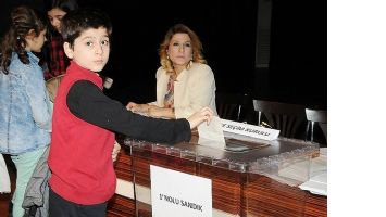 &Ouml;ĞRENCİLER SE&Ccedil;İME GİTTİ