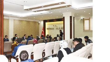 VALİ, HALK TOPLANTISI D&Uuml;ZENLEDİ