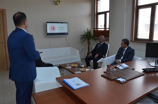 G&Uuml;MR&Uuml;K&rsquo;TEN BRİFİNG