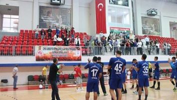 HENTBOLCULAR 1 PUANLA D&Ouml;ND&Uuml;