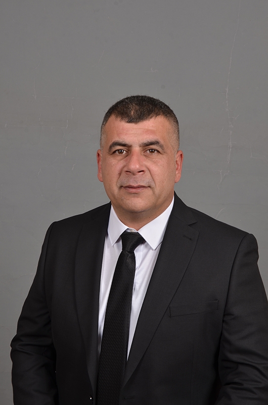 METİN &Ouml;ZDAL, ADAYLIĞINI A&Ccedil;IKLADI