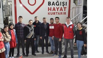 KOZLUKLU GEN&Ccedil;LER, KAN VERDİ