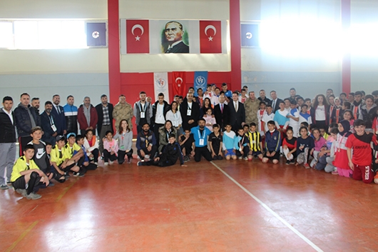 SASON&rsquo;LU ATLETLER NEFESLERİ KESTİ
