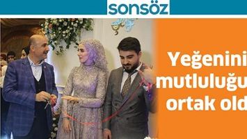 YEĞENİNİN MUTLULUĞUNA ORTAK OLDU