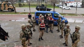 BOMBA Y&Uuml;KL&Uuml; ARA&Ccedil;LA İLGİLİ 2 G&Ouml;ZALTI