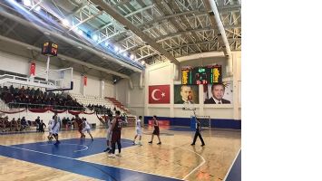 POTADA YARIŞ S&Uuml;R&Uuml;YOR