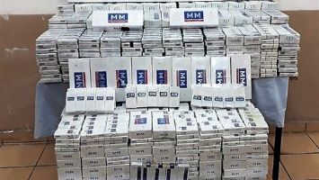 ARACIN KASASINDAN KA&Ccedil;AK SİGARA &Ccedil;IKTI