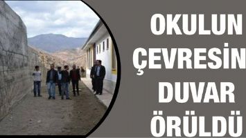 OKULUN &Ccedil;EVRESİNE DUVAR &Ouml;R&Uuml;LD&Uuml;