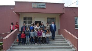 VALİ&rsquo;NİN EŞİ, K&Ouml;Y OKULLARINI GEZDİ