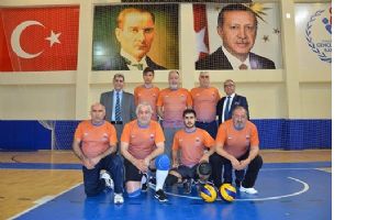 KUPA VE MADALYALAR DAĞITILDI