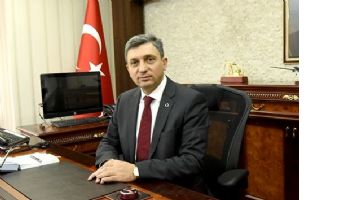 VALİ, EMEK G&Uuml;N&Uuml;N&Uuml; KUTLADI