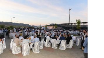 VALİ, İFTAR İ&Ccedil;İN GERC&Uuml;Ş&rsquo;TEYDİ