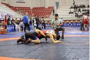 G&Uuml;REŞ&rsquo;TE İLK MİLLİ HAKEM
