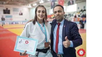 SALİHA, MADALYA İ&Ccedil;İN SAVAŞACAK
