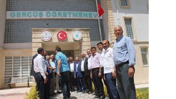 KAYMAKAM, BAYRAM HAR&Ccedil;LIĞI DAĞITTI