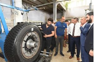 OTO LASTİK&Ccedil;İYE VALİ ZİYARETİ