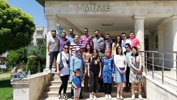 İMKB &Ouml;ĞRETMENLERİ, M&Uuml;ZEYİ GEZDİ