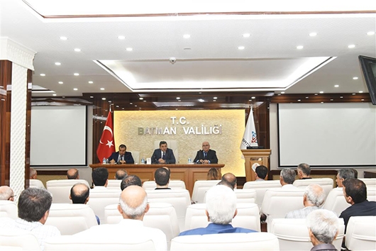 VALİ, K&Ouml;Y MUHTARLARINI DİNLEDİ